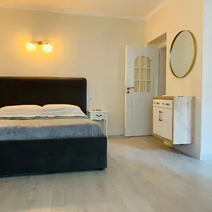 N&n Apartment Permet